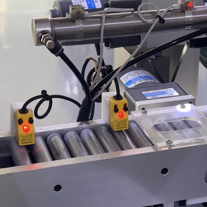 Cylindrical Cell Universal Positive Electrode Insulated Lithium Battery Sticker Machine