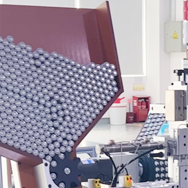 18650 Cylindrical Battery Cell Vertical Fully Automatic Lithium Battery Sticker Machine 3