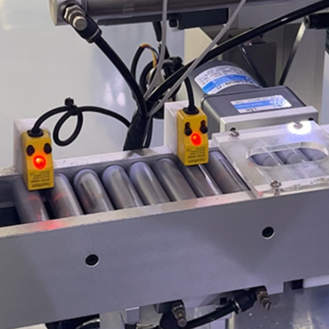 Battery Pack Universal Sticker Machine 18650/21700 Positive Sticker 60PPM Efficiency 2